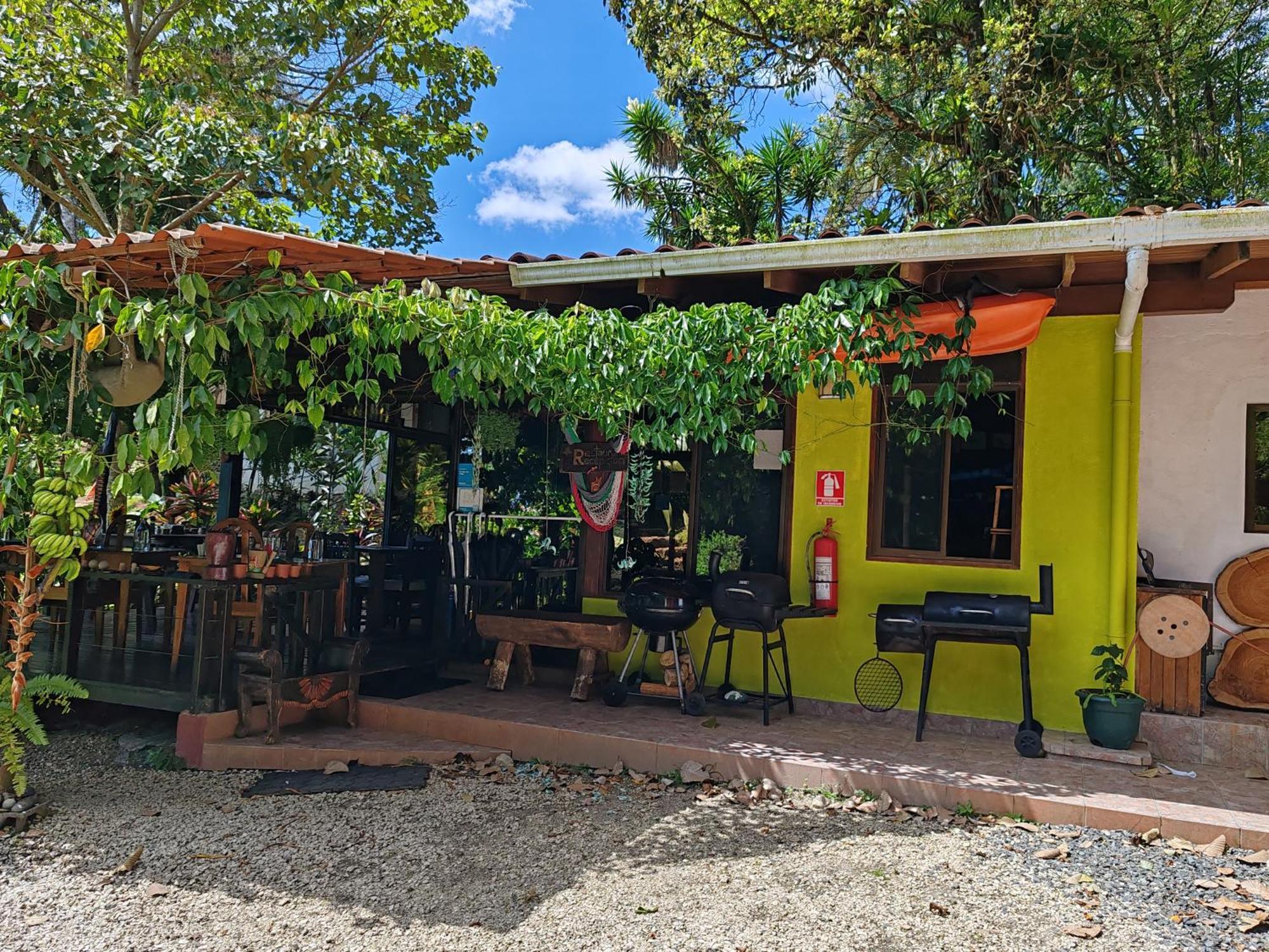 La Ceiba Tree Lodge Tilarán Exteriör bild